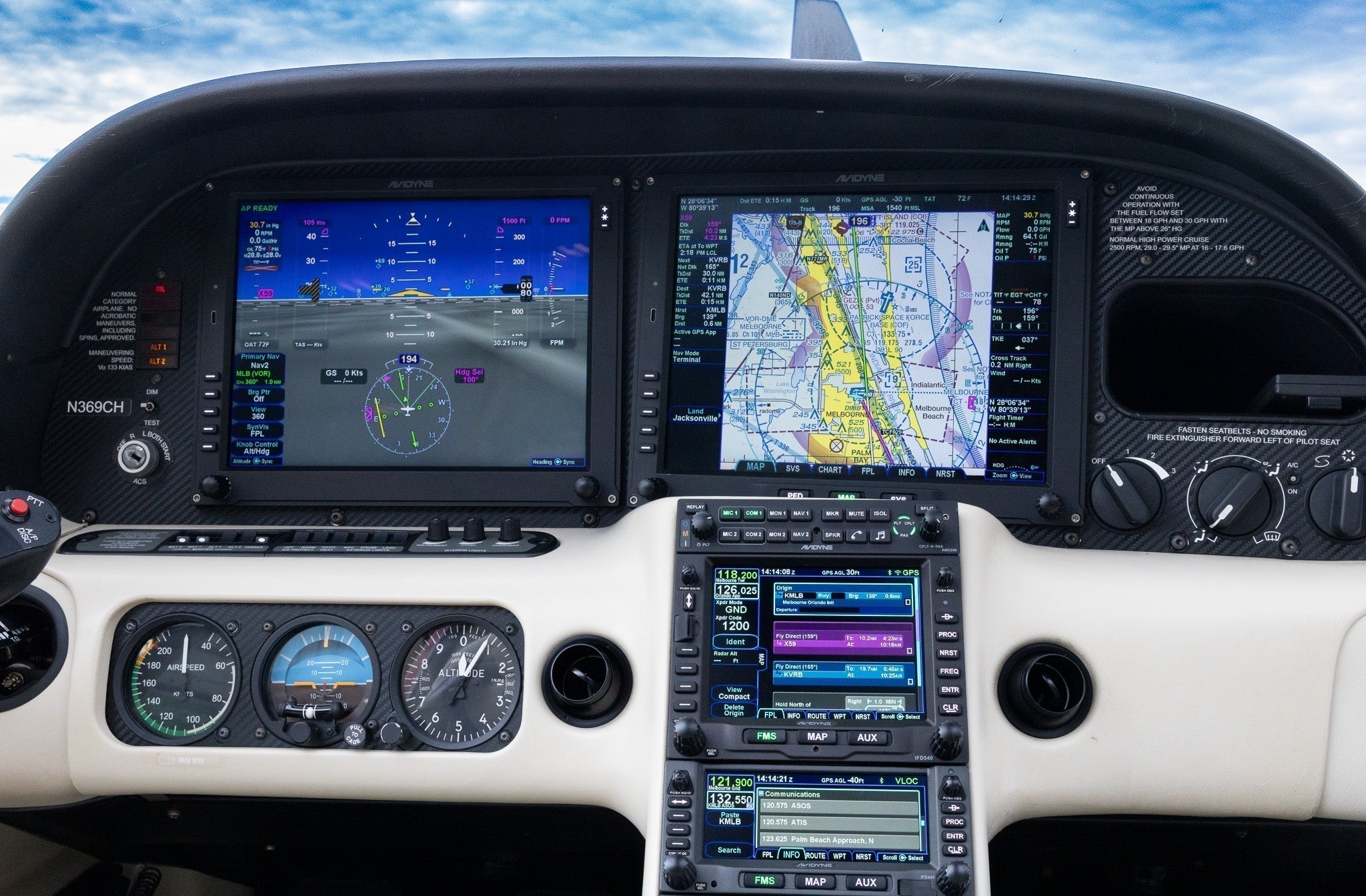 Avidyne Vantage 12: Modern Glass for Your Entegra Cirrus