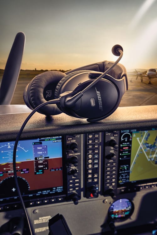 Bose Aviation Headset Bose A30 Headset with LEMO Plug, Bluetooth, High Impedance and Straight Cable (857641-3140) 857641-3140 Bose A30 Headset with LEMO Plug, Bluetooth, High Impedance and Straigh