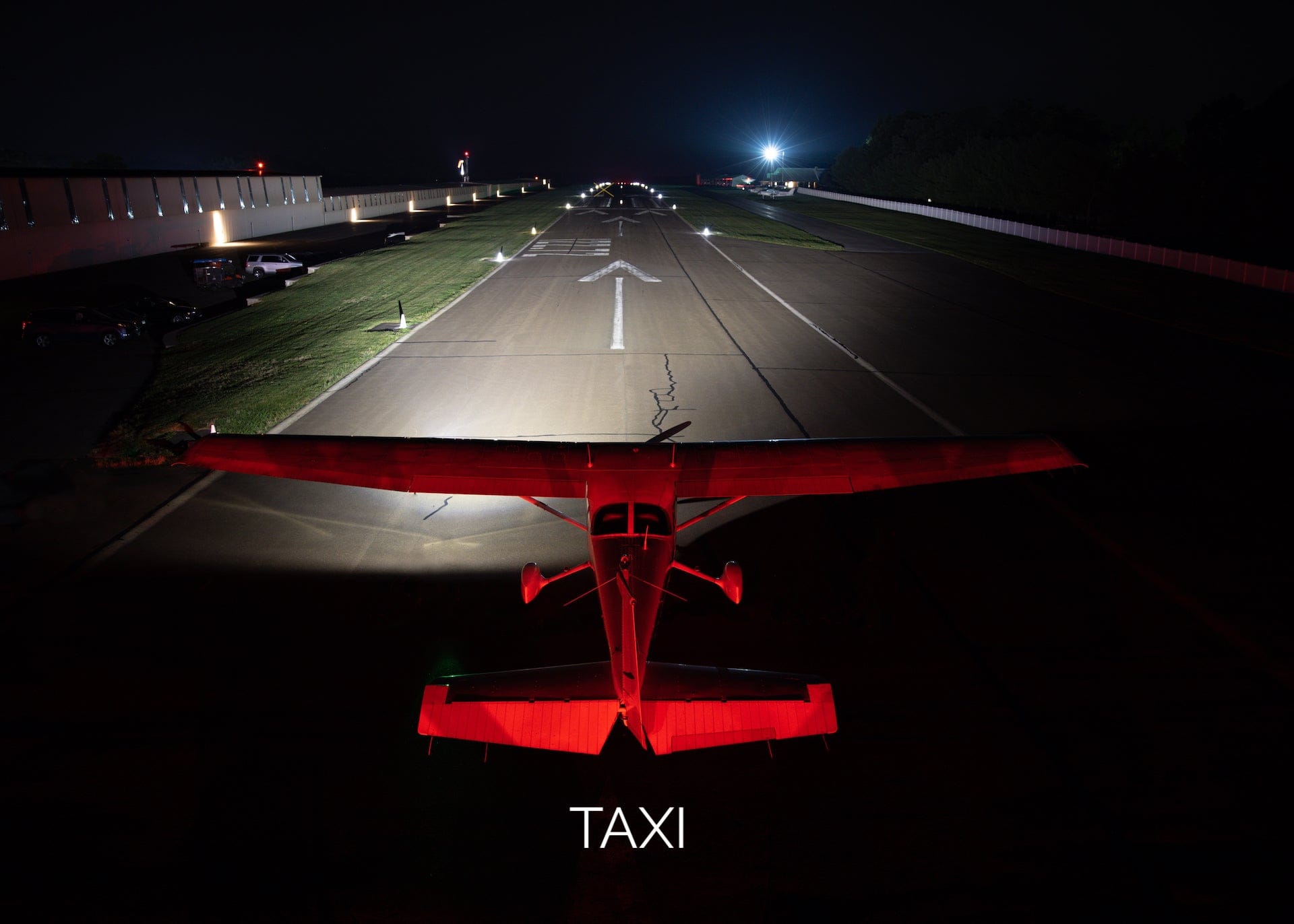 Whelen Whelen Products Parmetheus™ G3  P36G3T (WAT replacement for SunSpot 36 LXi - 01-1030-L-B ) - Taxi - 14-28 VDC 01-0772102-15 Parmetheus™ G3  P36G3T (WAT replacement for SunSpot 36 LXi - 01-1030-L